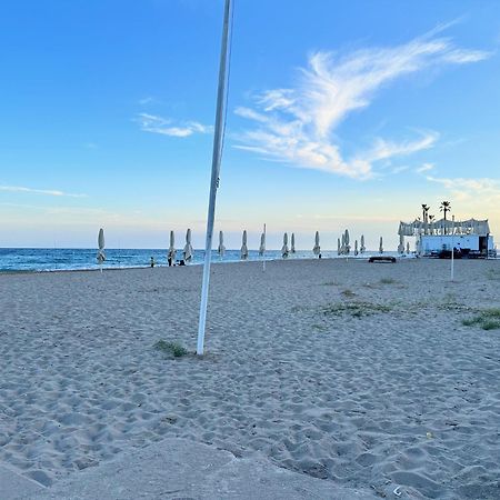 Sea Views Sanatori Beach, Barcelona Calafell Ngoại thất bức ảnh